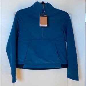 The North Face Pullover Plush interior Sz M NWT